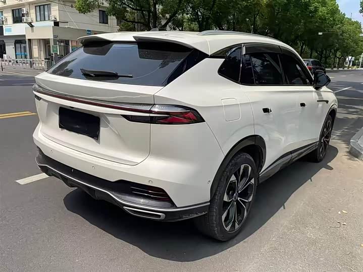 Фото 9 - Roewe RX5
