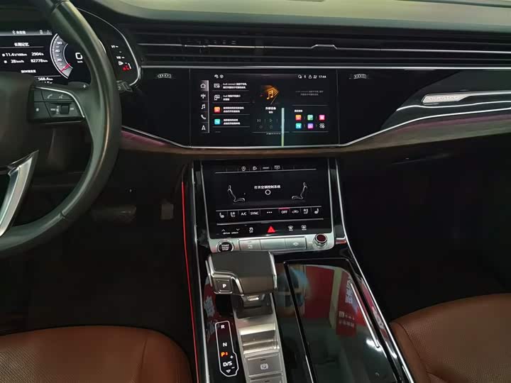 Фото 5 - Audi Q7