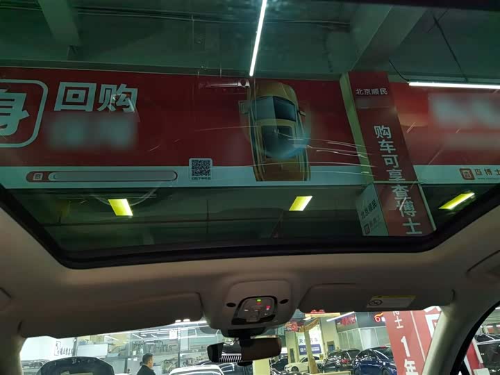 Фото 8 - Audi Q7