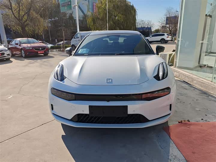 Фото 3 - Zeekr 001