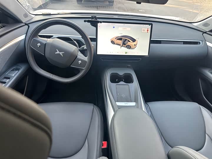 Фото 8 - XPeng Mona M03