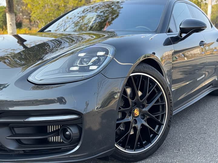 Фото 9 - Porsche Panamera