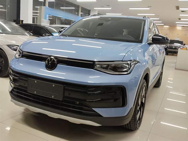 Фото 2 - Volkswagen Tharu