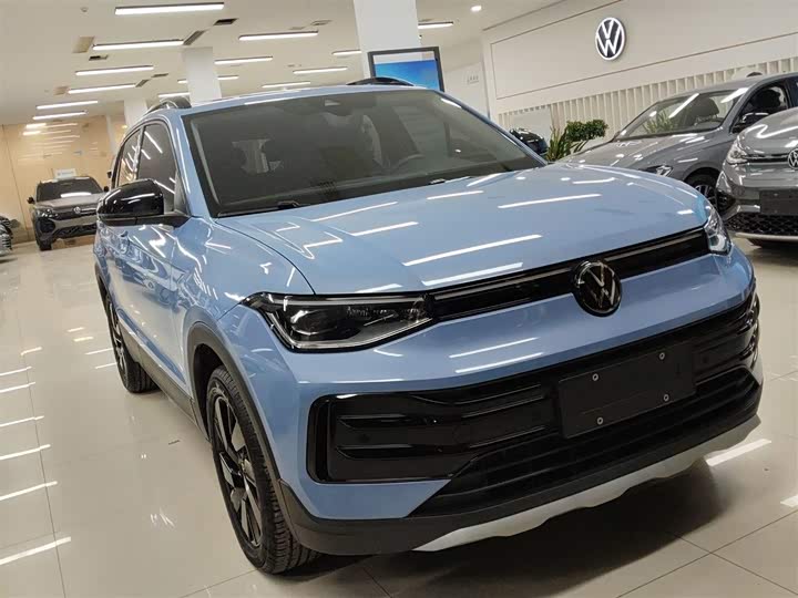 Фото 4 - Volkswagen Tharu