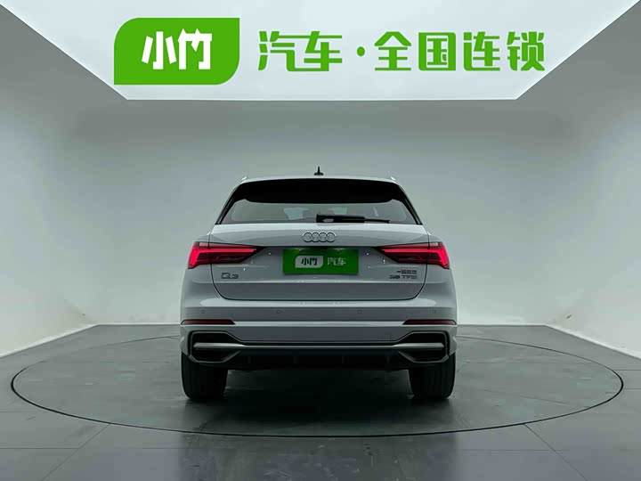 Фото 4 - Audi Q3