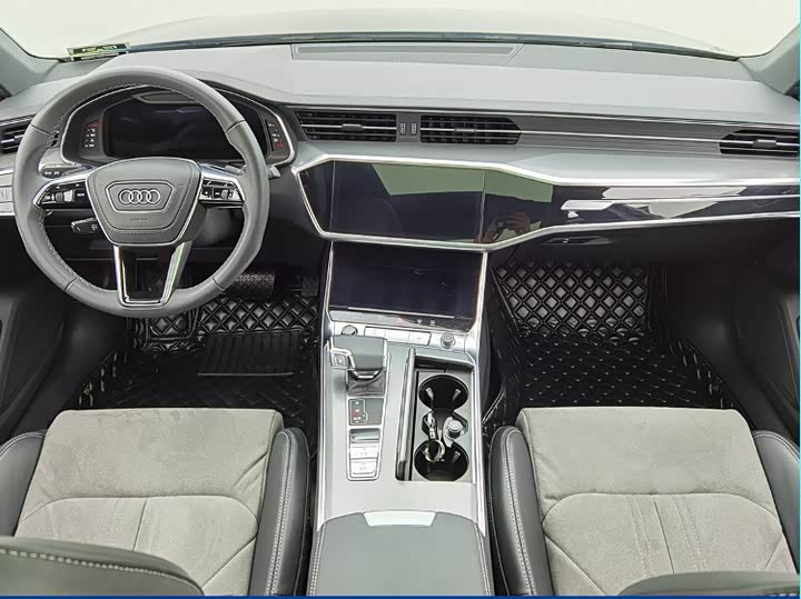 Фото 6 - Audi A6L