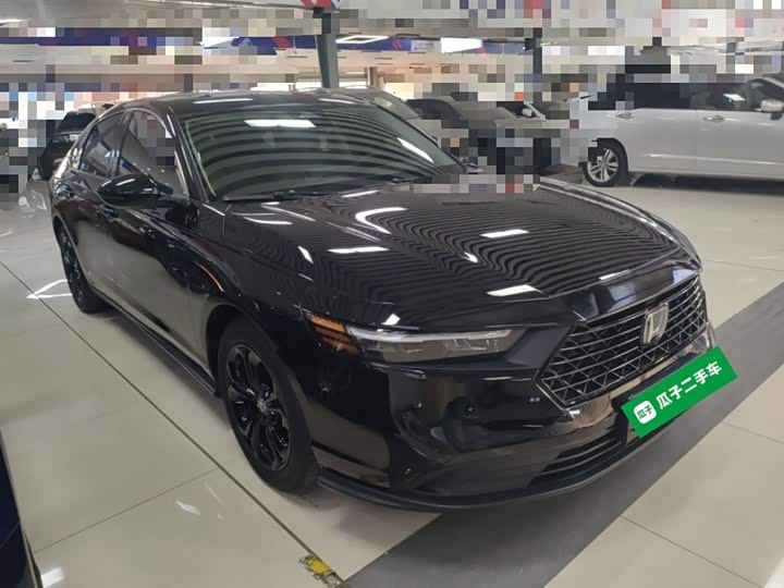 Фото 4 - Honda Accord