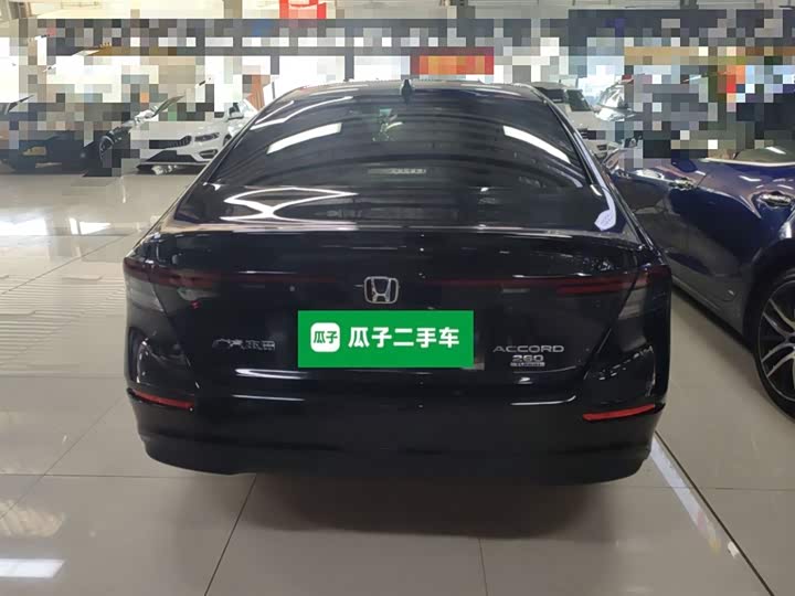 Фото 6 - Honda Accord