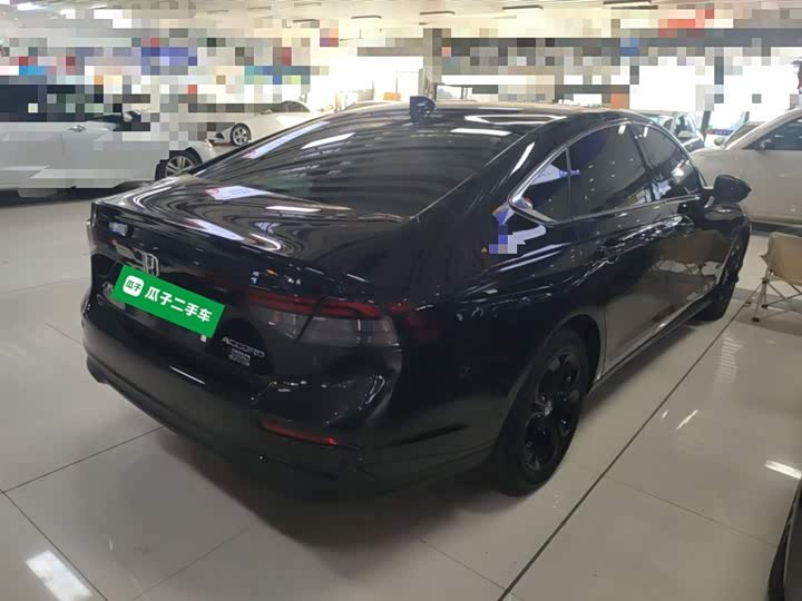 Фото 7 - Honda Accord