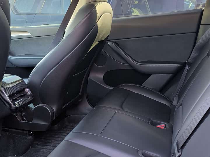 Фото 7 - Tesla Model Y