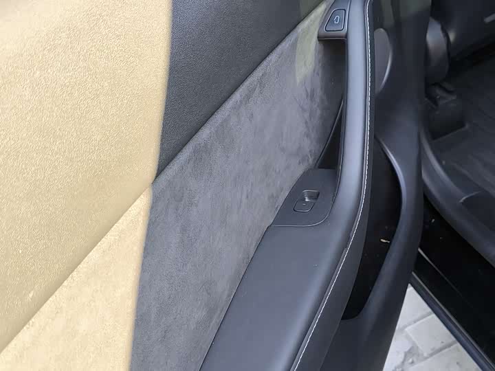 Фото 8 - Tesla Model Y