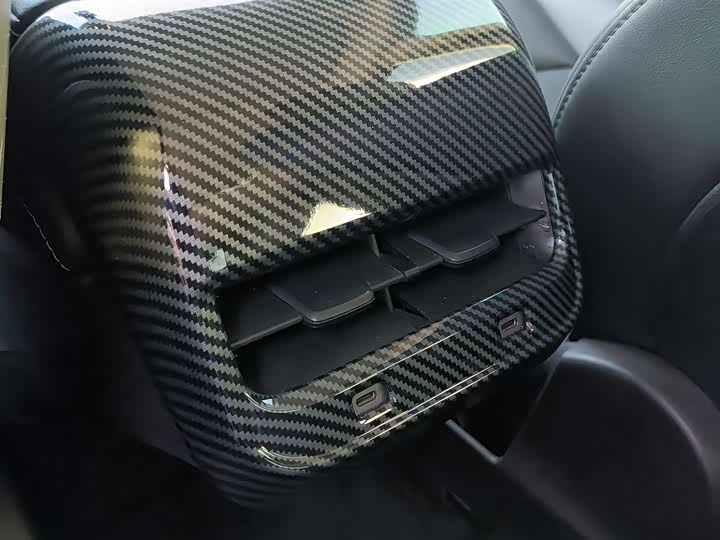 Фото 9 - Tesla Model Y