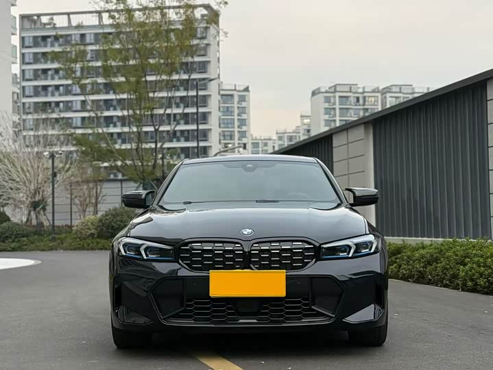 Фото 2 - BMW 3 Series