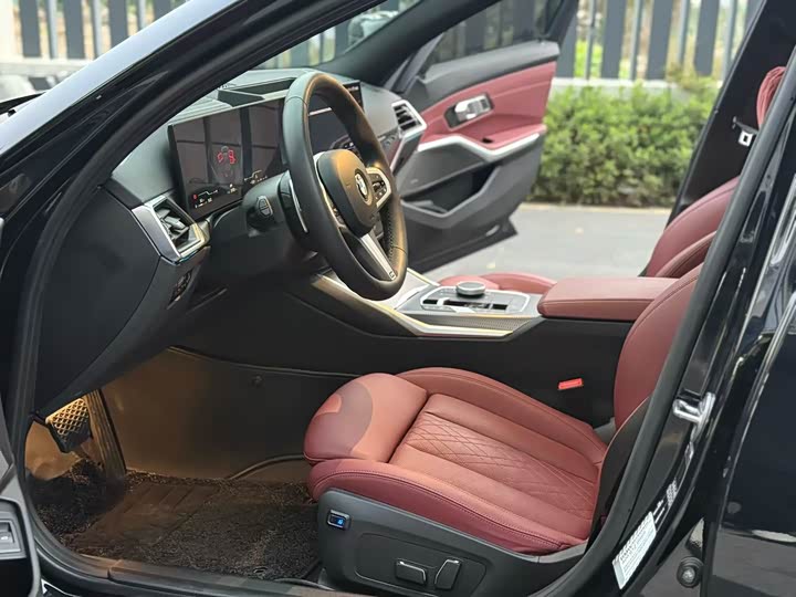 Фото 4 - BMW 3 Series