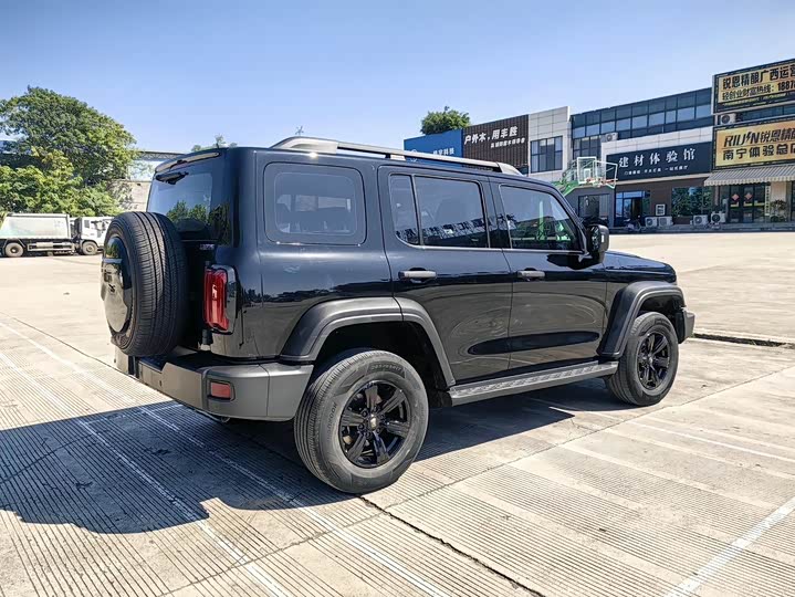 Фото 6 - Tank 300