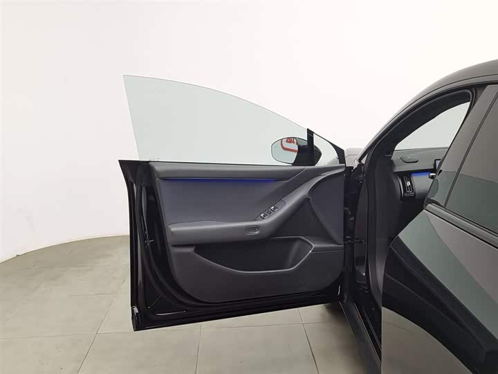 Фото 8 - XPeng F57