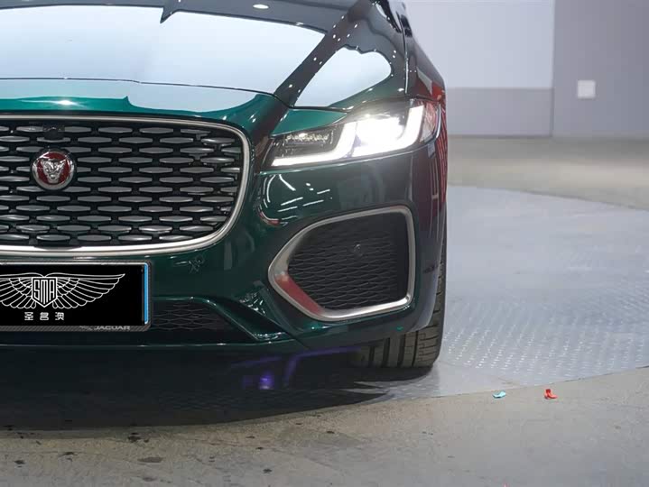 Фото 3 - Jaguar XF L