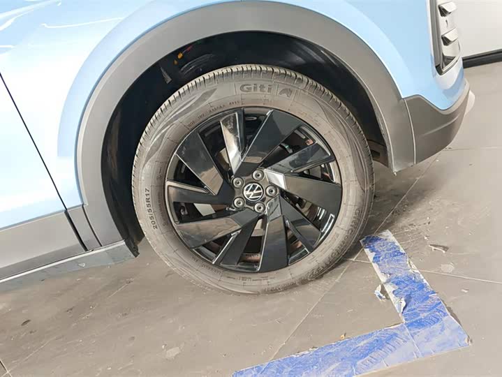 Фото 6 - Volkswagen Tharu