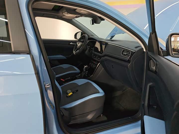 Фото 8 - Volkswagen Tharu