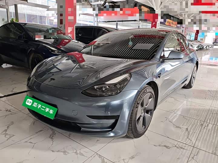 Фото 2 - Tesla Model 3