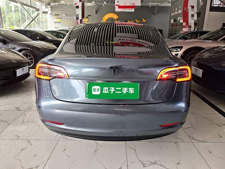 Фото 5 - Tesla Model 3