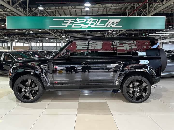 Фото 3 - Land Rover Defender