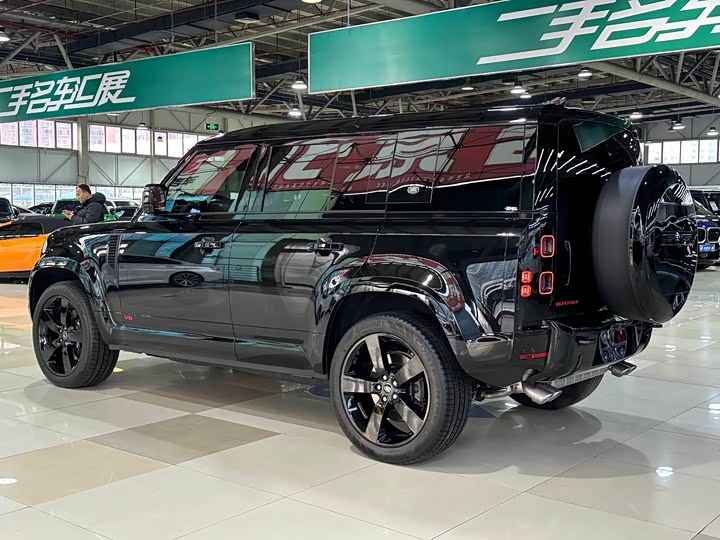 Фото 4 - Land Rover Defender