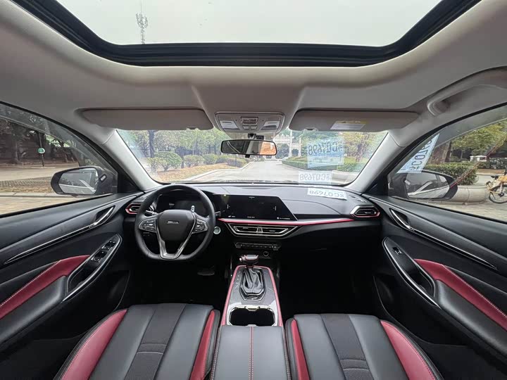 Фото 8 - Changan Oshan X5