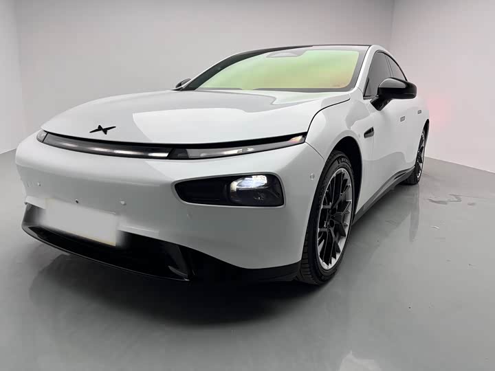 Фото 1 - XPeng P7