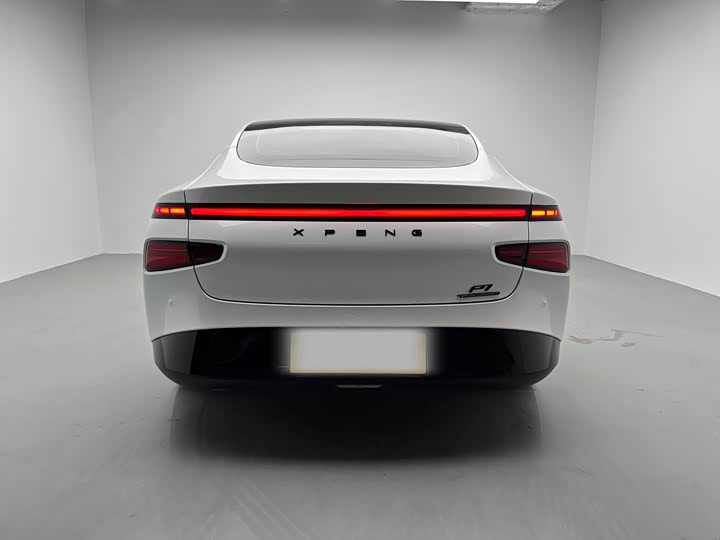 Фото 5 - XPeng P7