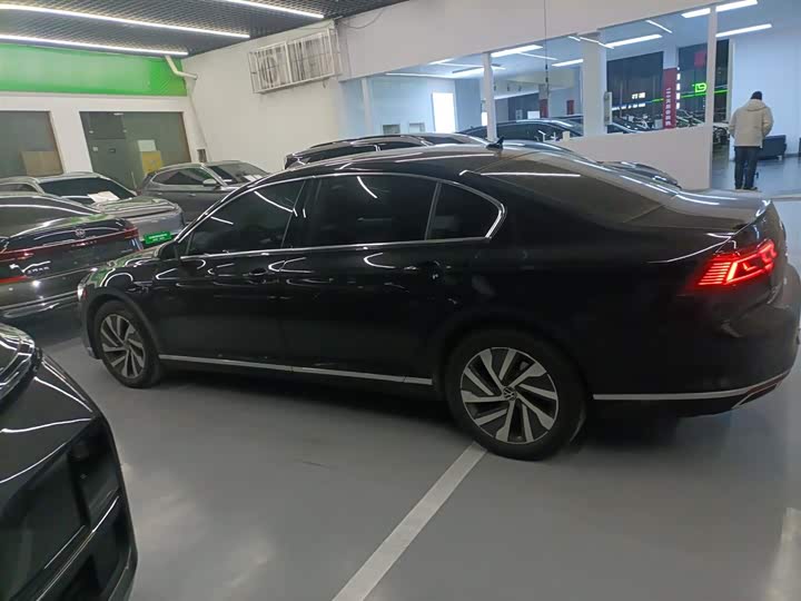 Фото 5 - Volkswagen Magotan GTE Hybrid