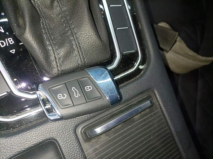 Фото 9 - Volkswagen Magotan GTE Hybrid