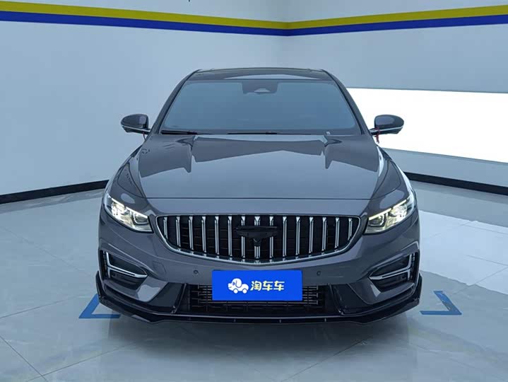 Фото 2 - Geely Preface