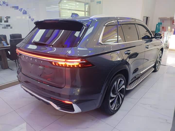 Фото 7 - Geely Monjaro