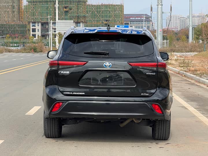 Фото 5 - Toyota Highlander