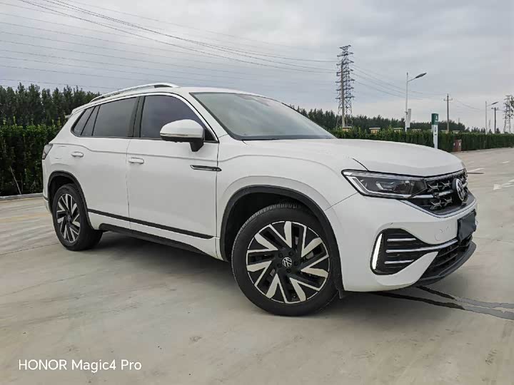 Фото 3 - Volkswagen Tayron