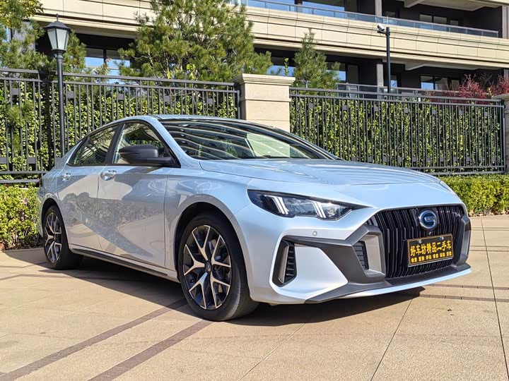 Фото 2 - GAC Trumpchi Empow R