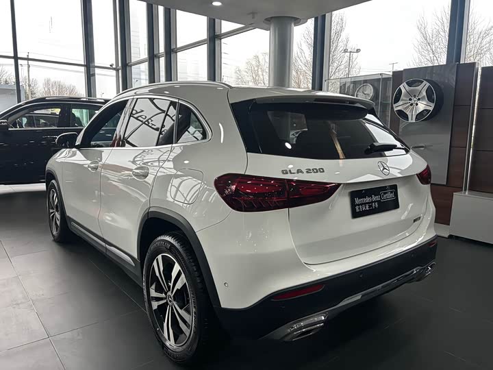 Фото 7 - Mercedes-Benz GLA-Class