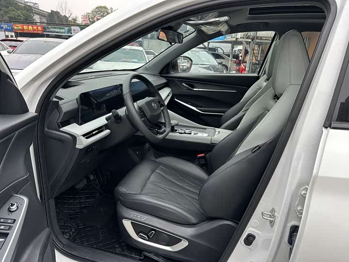 Фото 8 - Changan CS75 Plus