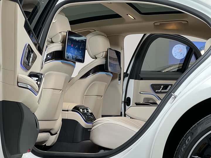 Фото 6 - Mercedes-Benz S-Class