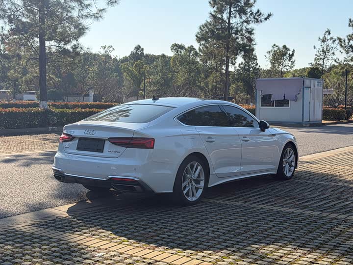 Фото 8 - Audi A5