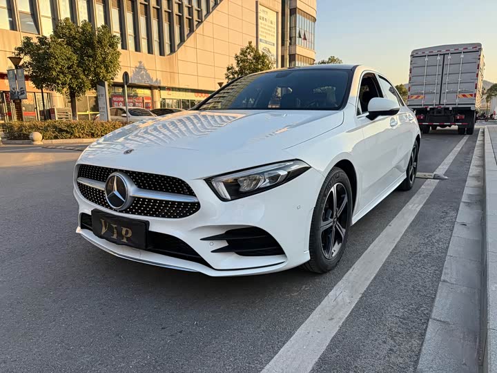 Фото 3 - Mercedes-Benz A-Class