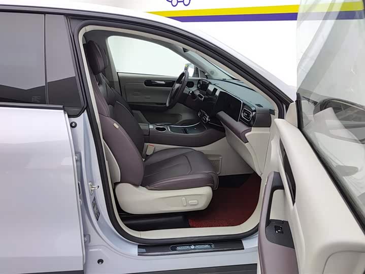 Фото 8 - Leapmotor C11