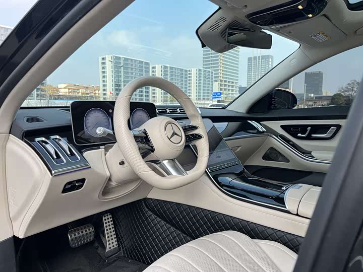 Фото 9 - Mercedes-Benz S-Class