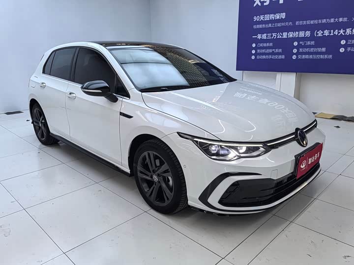 Фото 3 - Volkswagen Golf