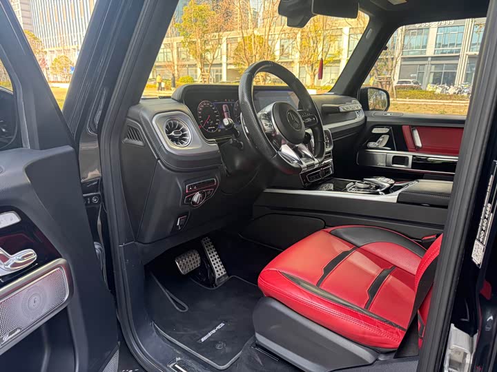 Фото 7 - Mercedes-Benz G-Class AMG