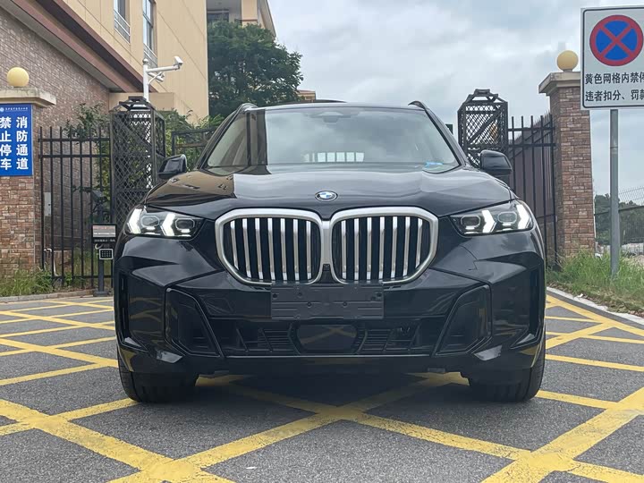 Фото 2 - BMW X5