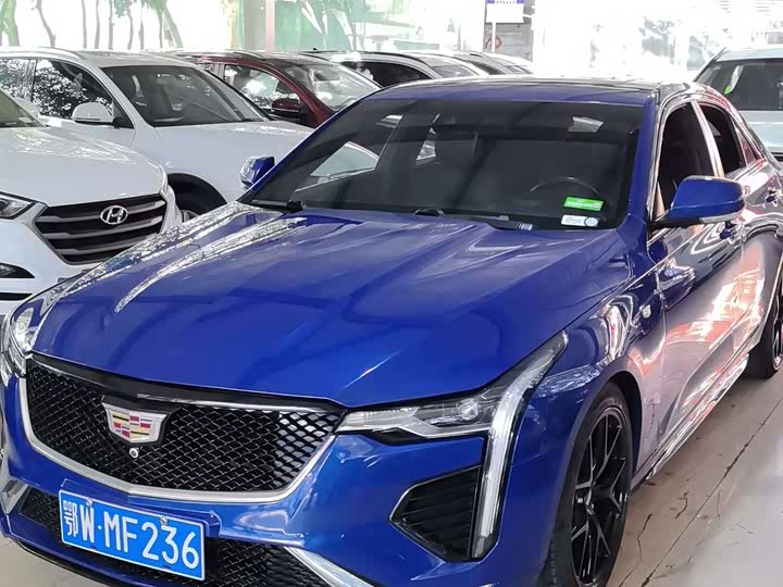 Фото 1 - Cadillac CT4