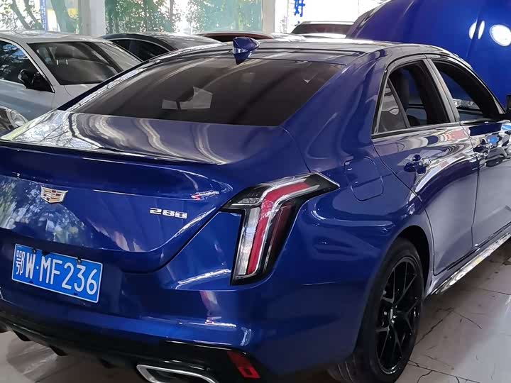 Фото 6 - Cadillac CT4