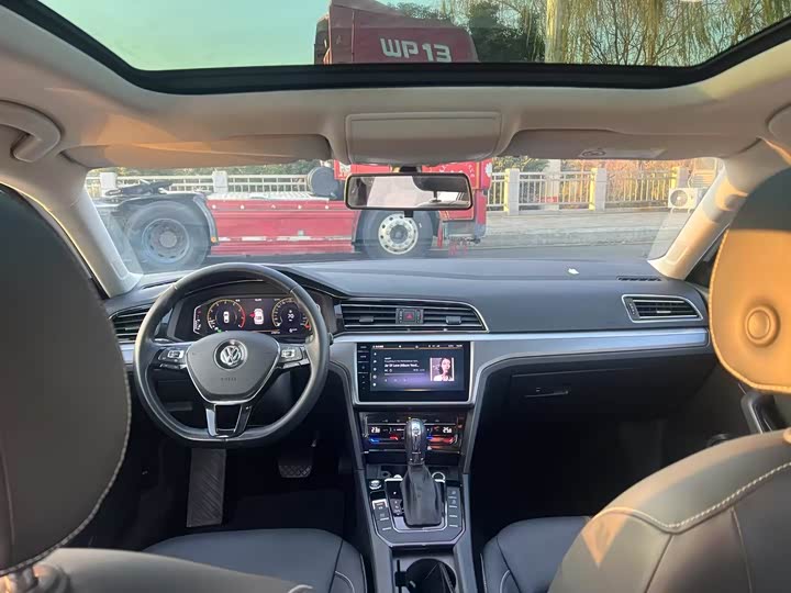 Фото 6 - Volkswagen Lamando L